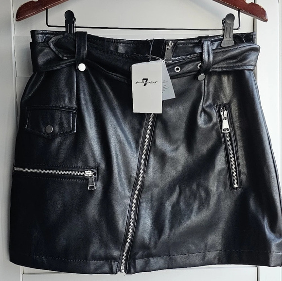 7 For All Mankind Leather Mini Skirt  Zipper Rock Belt Black size M - Picture 3 of 9